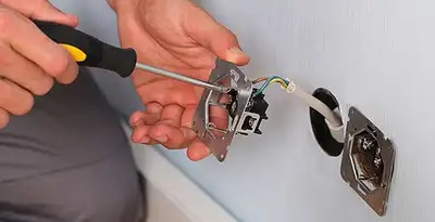 outlet repair services with professional electrical outlet wiring adjustment in Bradenton, FL